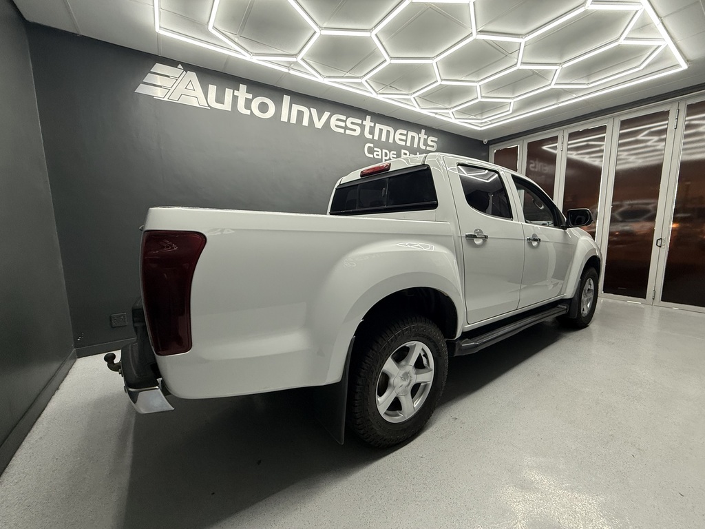 2016 ISUZU KB 300 D-TEQ LX A/T P/U D/C