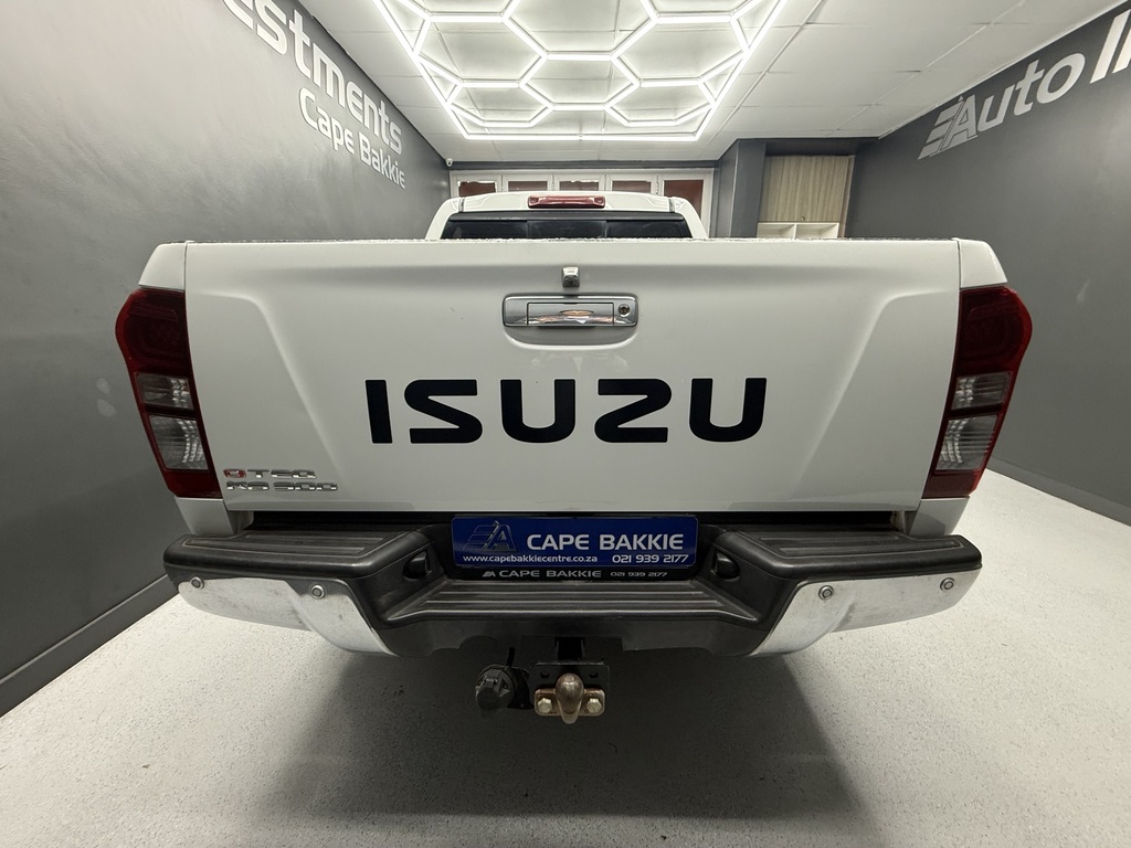 2016 ISUZU KB 300 D-TEQ LX A/T P/U D/C
