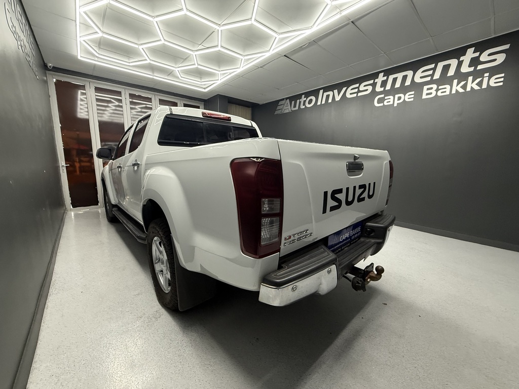 2016 ISUZU KB 300 D-TEQ LX A/T P/U D/C