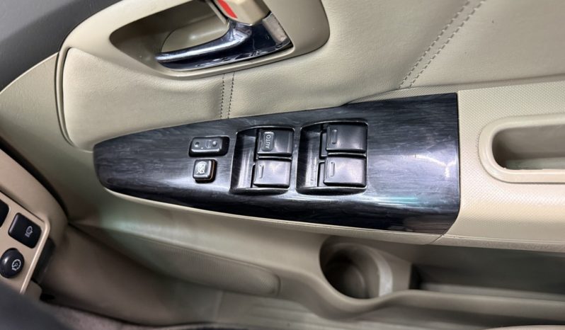 2013 TOYOTA FORTUNER 3.0D-4D R/B full