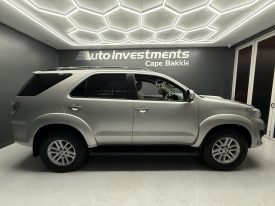 2013 TOYOTA FORTUNER 3.0D-4D R/B