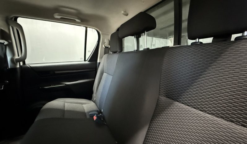 2017 TOYOTA HILUX 2.4 GD-6 SR 4X4 P/U D/C full